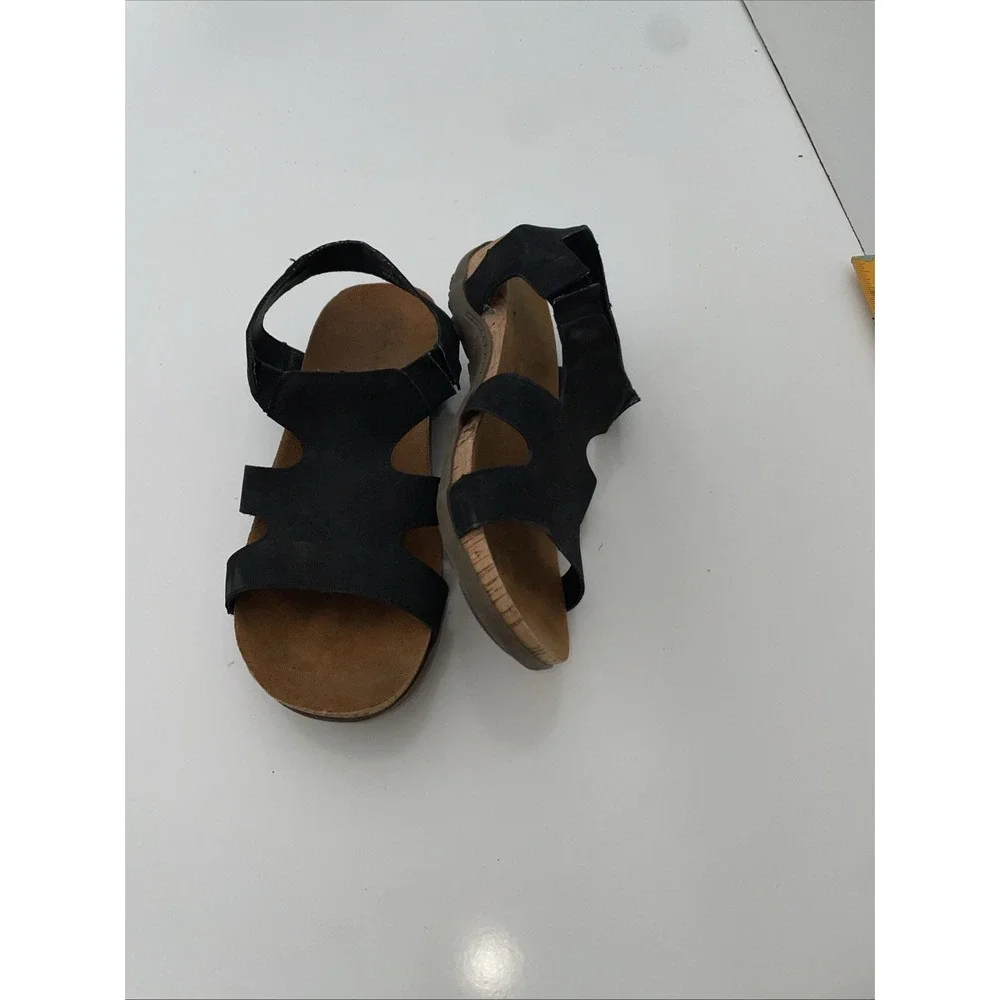 BEARPAW Wilma Black II 2213W Cork Fashion Suede Sandals Size 7 US - Picture 5 of 7